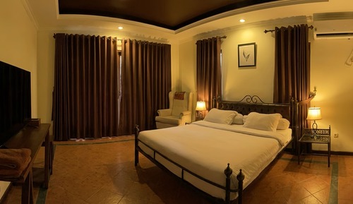 Family Villa, Balcony
