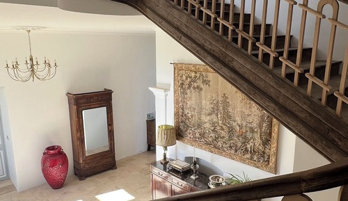 Deluxe Suite, Hill View