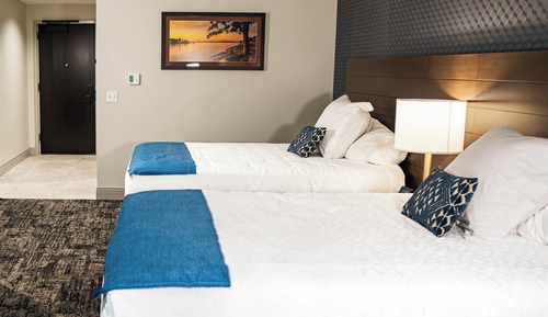 Double Room, Roll-in Shower