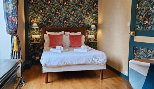 Standard Room, City View