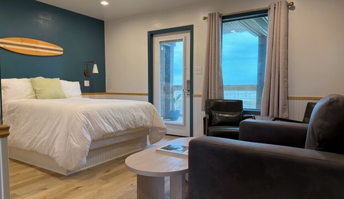 Design Suite, Mobility Accessible, Ocean View