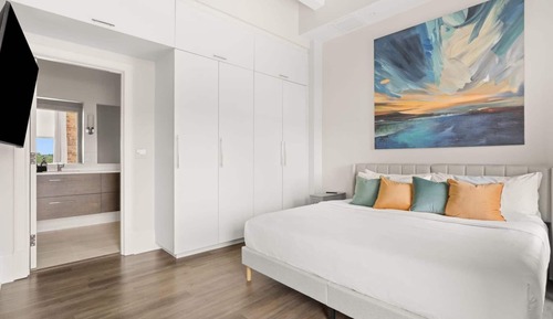 Signature Condo, 2 Bedrooms, Kitchen, City View