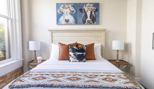 Signature Condo, 2 Bedrooms, Kitchen, Courtyard View