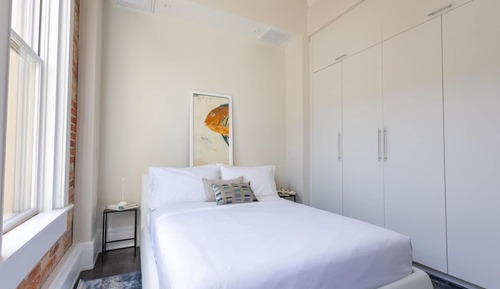 Signature Condo, 1 Bedroom, Kitchen, Courtyard View