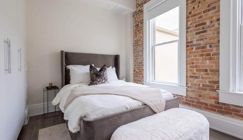 Signature Condo, 1 Bedroom, Kitchen, Courtyard View