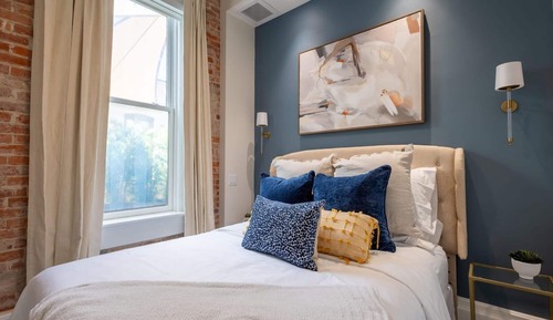 Signature Studio, 1 Queen Bed with Sofa bed, Kitchen, Courtyard View