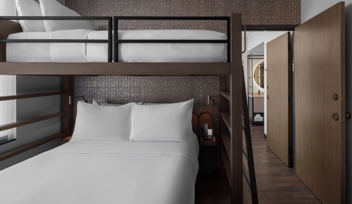 Room (Twin Over Queen, High Floor)