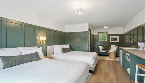 Studio Suite, 2 Queen Beds, Kitchenette, Lake View