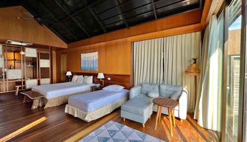Deluxe Room, Sea View, Overwater