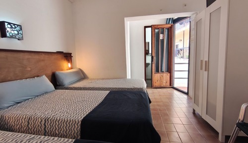 Basic Triple Room