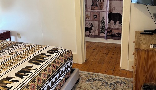 Double Room, 1 Queen Bed, Mountain View