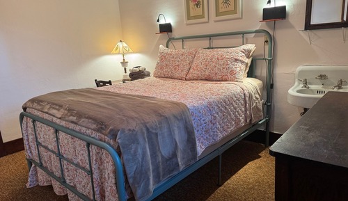 Double Room, Non Smoking, Garden View