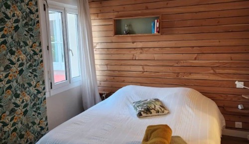 Comfort Room, City View