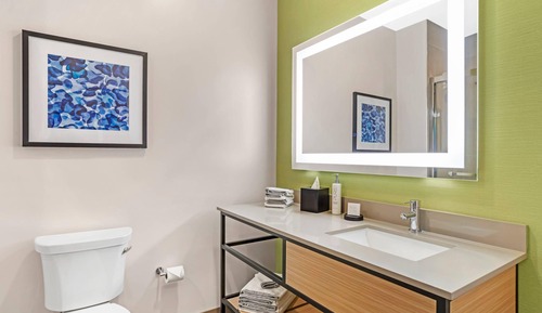 Room, 2 Queen Beds, Roll-in Shower, Non Smoking