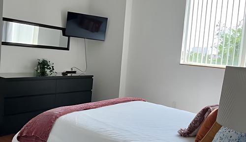 Lovely 1 Bedroom Coral Way Apartment