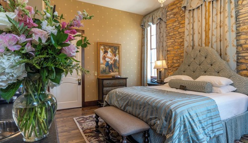 Luxury Single Room