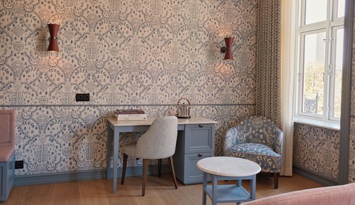 Henriks Signature Suite