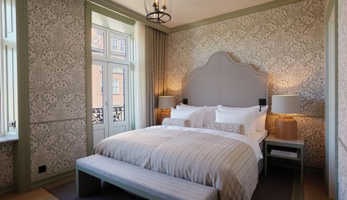 Deluxe Junior Suite