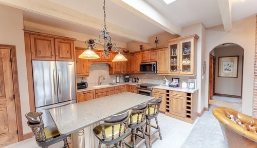 Condo, 2 Bedrooms