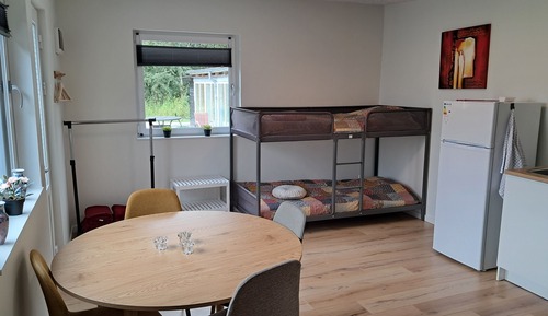 Standard Studio, Garden View