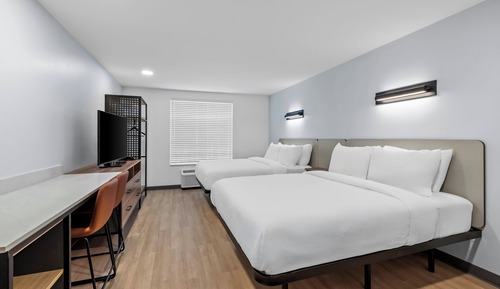 Studio, 2 Queen Beds (Mobility Accessible, Tub)