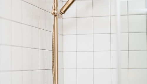 Luxury King - College View A