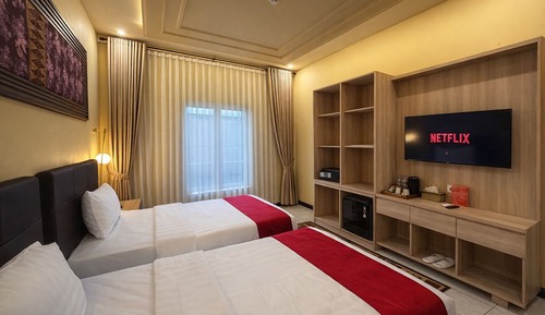 Deluxe Double or Twin Room