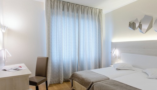 Classic Twin Room