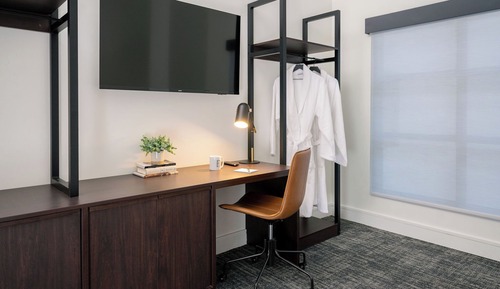Signature Suite, 1 Queen Bed