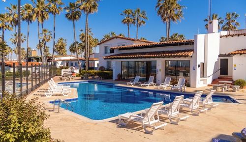 Family Condo, Sea View