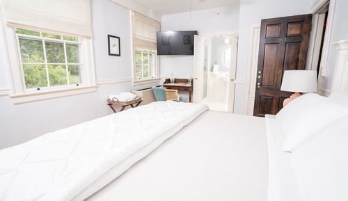 Luxury Double Room, 1 King Bed, Non Smoking, Garden View