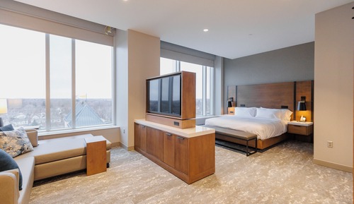 Deluxe Studio Suite, 1 King Bed