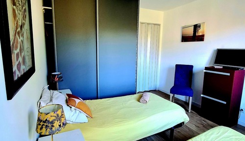 Comfort Apartment, Pool View