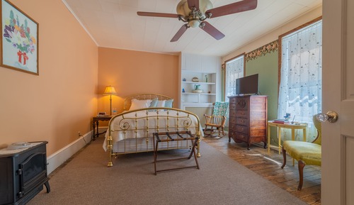 Double Room, Ensuite (Lavender Haven)