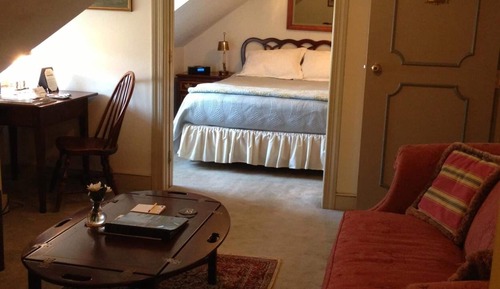 Suite, 1 Queen Bed, Fireplace (3rd floor, accessible by stairs only)