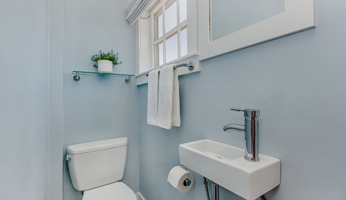 Standard Room, 3 Twin Beds, Shared Bathroom