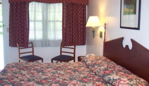 Standard Room, 1 Queen Bed, Accessible