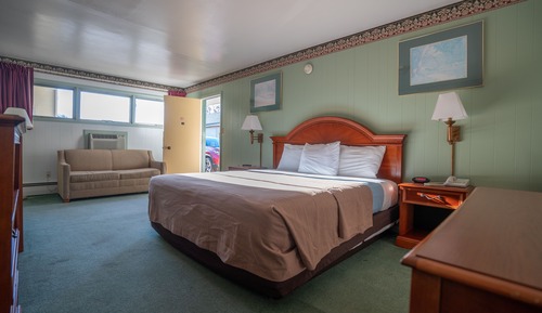 Standard Suite, 1 King Bed