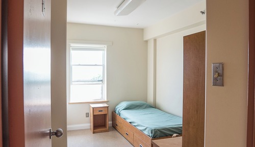 Apartment, 4 Bedrooms, Private Bathroom