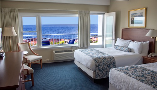 Oceanfront Balcony Mid-Level, 2 Queen Beds