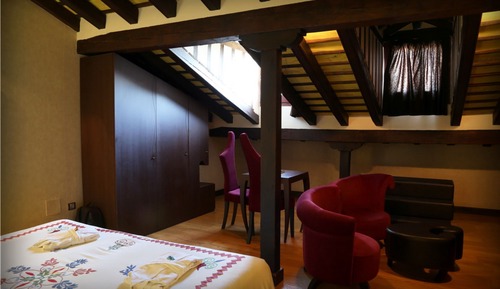 Double Room (Attic)
