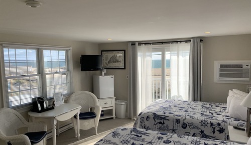 Panoramic Double Room, Private Bathroom (Martha's Vineyard-2nd Flr)