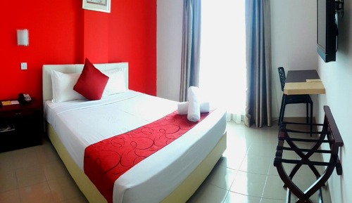 Standard Room, 1 Queen Bed