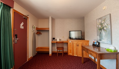 Premium Suite, 1 King Bed with Sofa bed, Jetted Tub