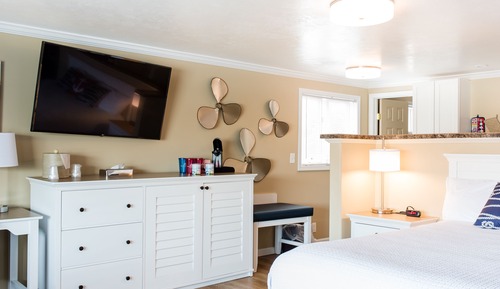 Two Bedroom Efficiency Riverview in Lower Harbor, Second Floor