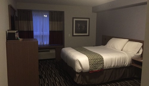 Deluxe Room, 1 Queen Bed, Non Smoking