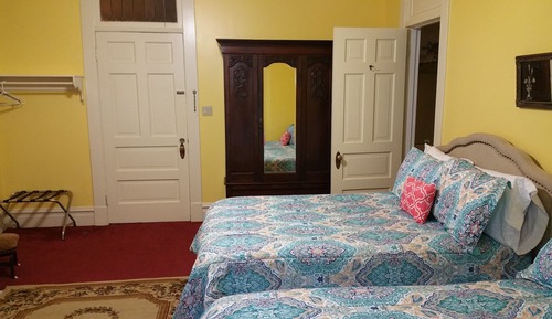 Room, 2 Double Beds, Private Bathroom