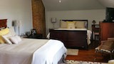 Room, 2 Queen Beds, Private Bathroom