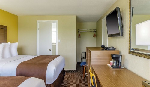 2 Full Beds | Non-Smoking, Micfridge