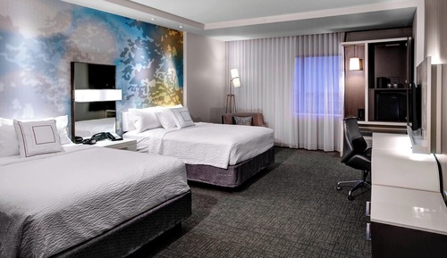 Room, 2 Queen Beds, Hearing Accessible (Accessible Bathtub)